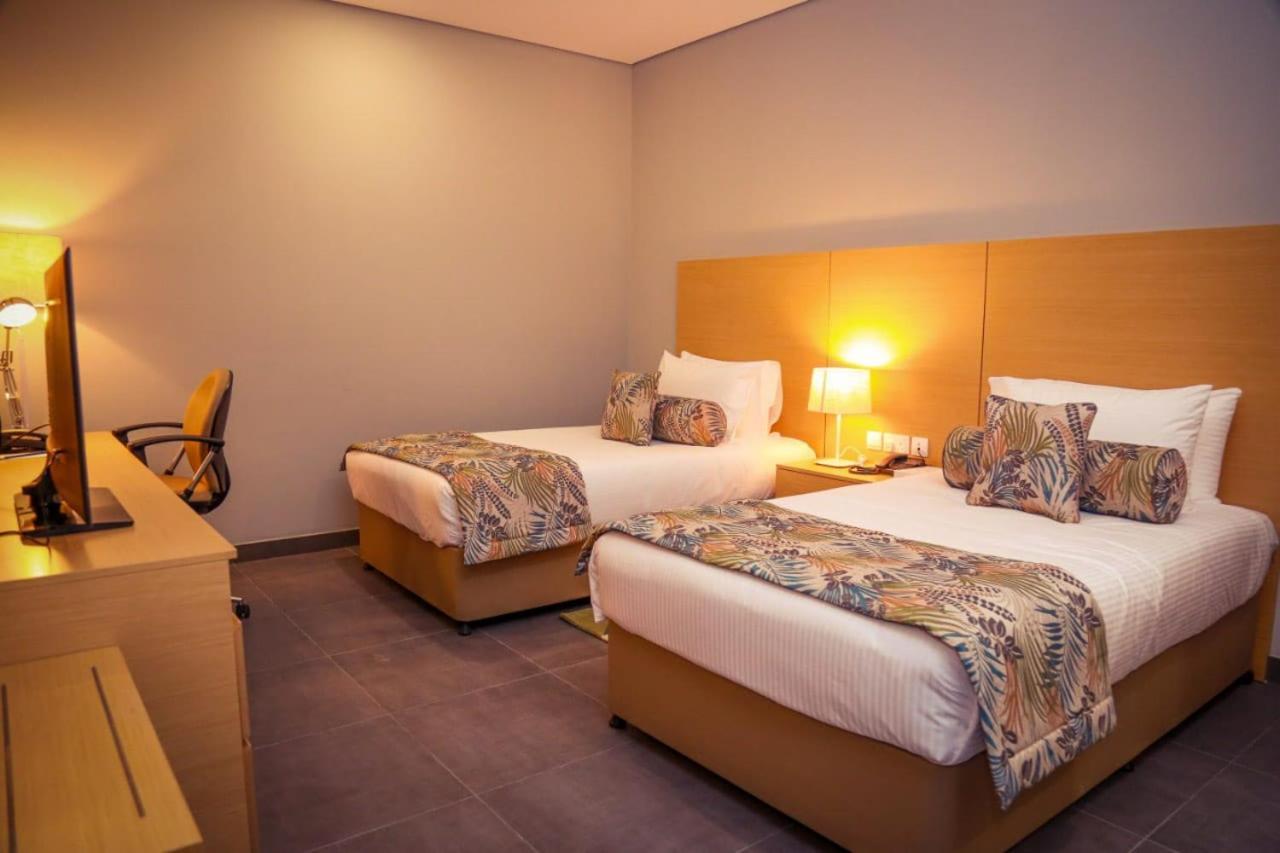 Ayla Ibri Hotel Bagian luar foto